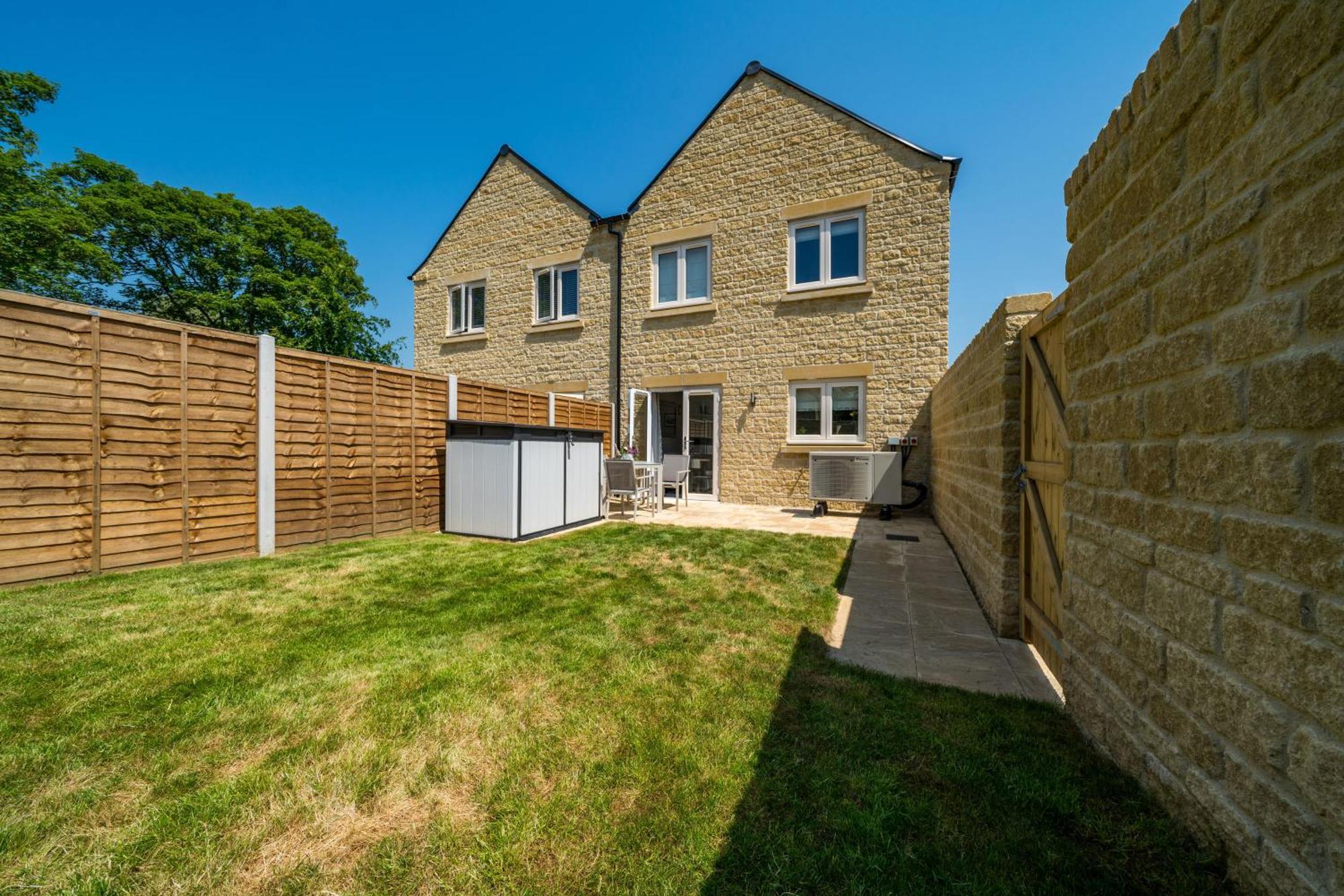 Fleming Cottage - Contemporary Cotswold Home Upper Rissington Екстер'єр фото